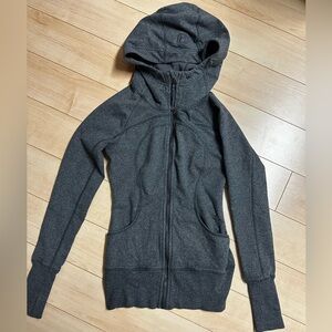 Vintage grey lululemon scuba.